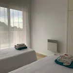 Regina Gardens - Spacious 2bed, 2bath, Sea Views, Pool, Terrace Пафос
