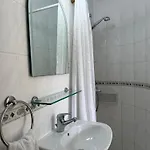 Апартаменты Regina Gardens - Spacious 2bed, 2bath, Sea Views, Pool, Terrace Пафос