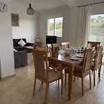 Regina Gardens - Spacious 2bed, 2bath, Sea Views, Pool, Terrace Апартаменты
