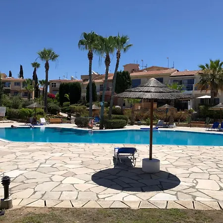 Regina Gardens - Spacious 2bed, 2bath, Sea Views, Pool, Terrace Apartment Paphos
