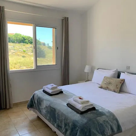 Apartment Regina Gardens - Spacious 2bed, 2bath, Sea Views, Pool, Terrace *