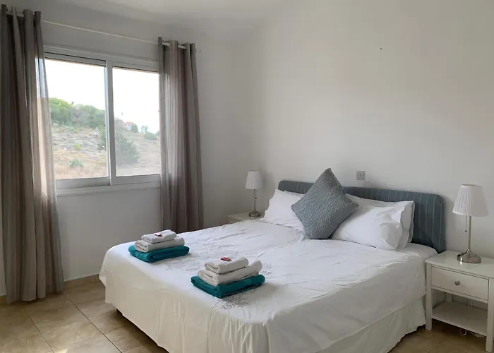 Regina Gardens - Spacious 2bed, 2bath, Sea Views, Pool, Terrace * パ フォス