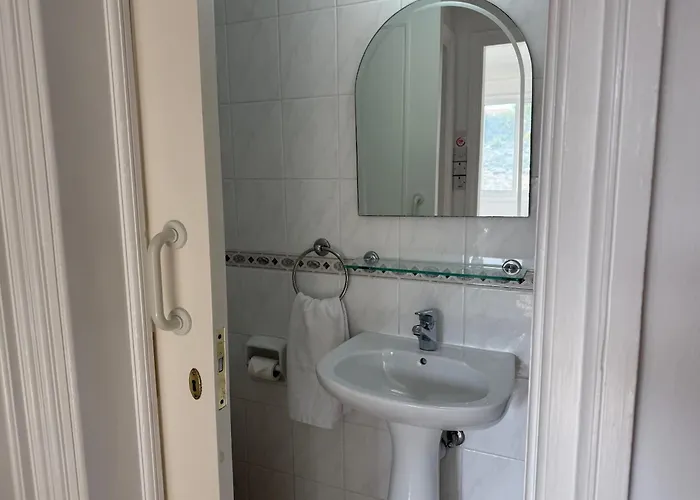 Regina Gardens - Spacious 2bed, 2bath, Sea Views, Pool, Terrace شقة *