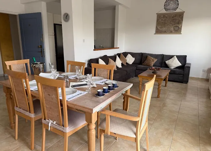 Regina Gardens - Spacious 2bed, 2bath, Sea Views, Pool, Terrace Appartement *